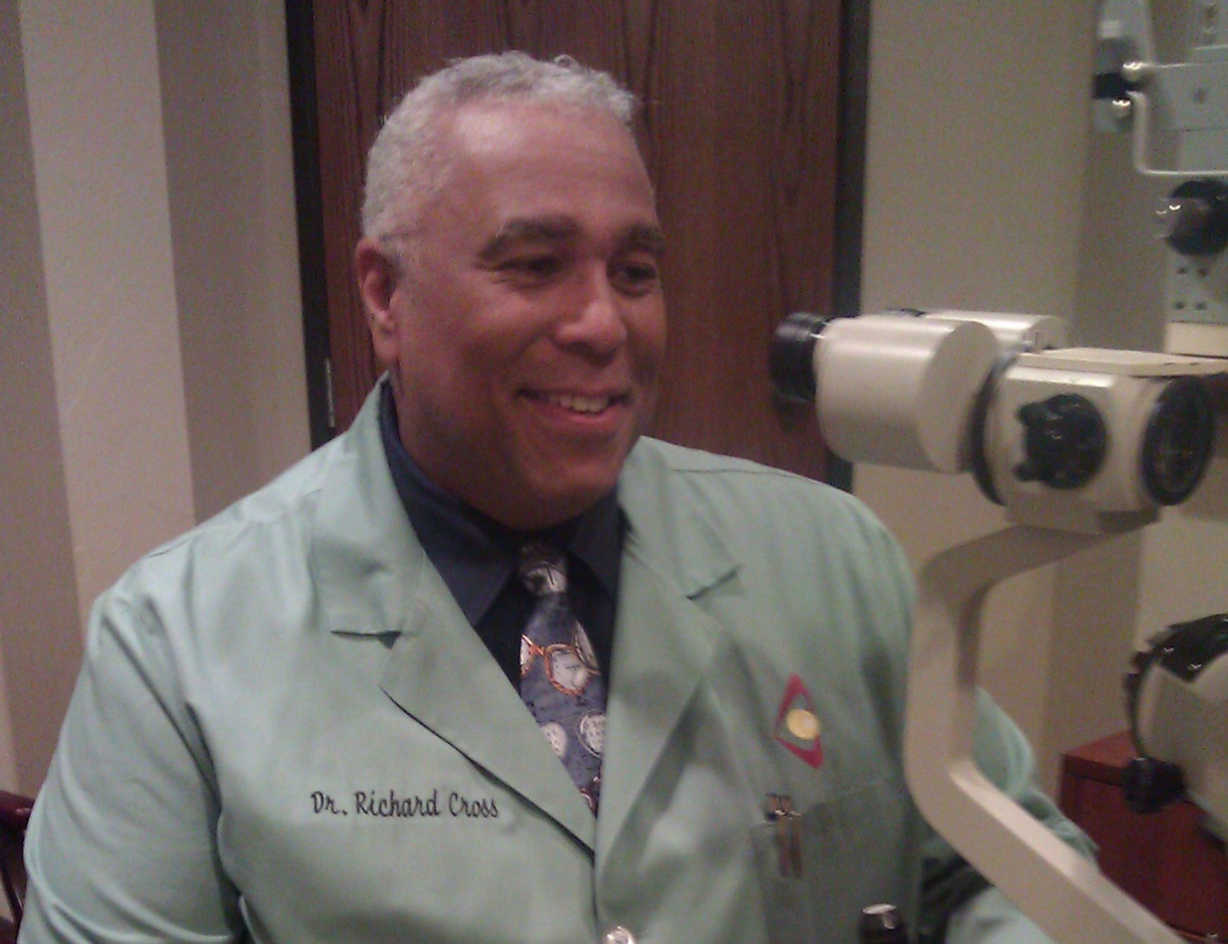 Dr. Richard Cross O.D. Dr. Richard Cross O.D.